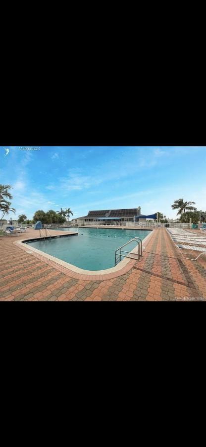فيلا Ocean Star 533 Nettles Blvd جنسن بيتش المظهر الخارجي الصورة